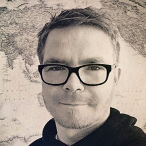 Portraitfoto / Selfie von Tobias Conradi, schwarz-weiß